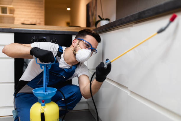 Best Wildlife Control Services  in River Hills, WI
